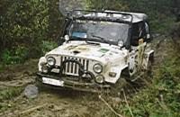 Здеь сидел Defender 110 из обогнавшей нас группы.